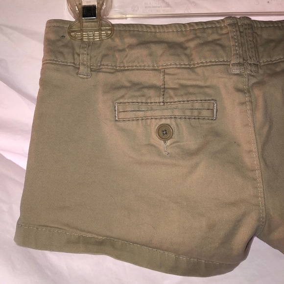 Abercrombie &Fitch 00 khaki shorts - Picture 6 of 8